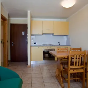 https://residence-redivalle-passo-del-tonale.it-lombardy.com